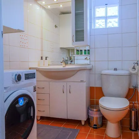 The Perfect 2 Tesalónica